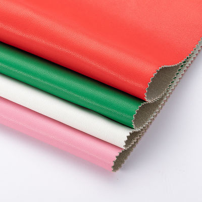 Προσαρμοσμένα ρούχα πρωτεΐνης PU δέρμα πλέσιμο ρούχα 0.7mm πάχος