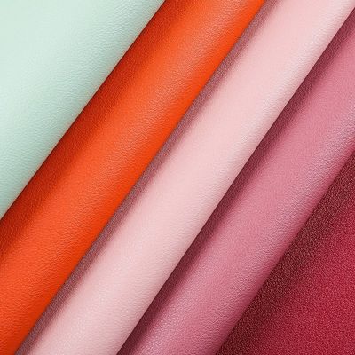 Χερσαία τσάντα από τεχνητό δέρμα με ανάγλυφο από PVC